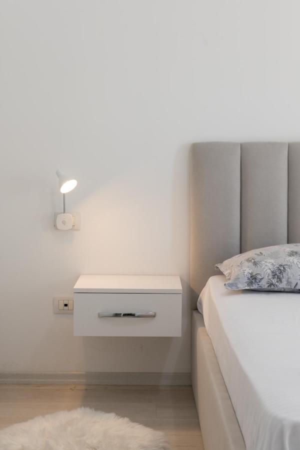 Top Bnb Tirana Bagian luar foto