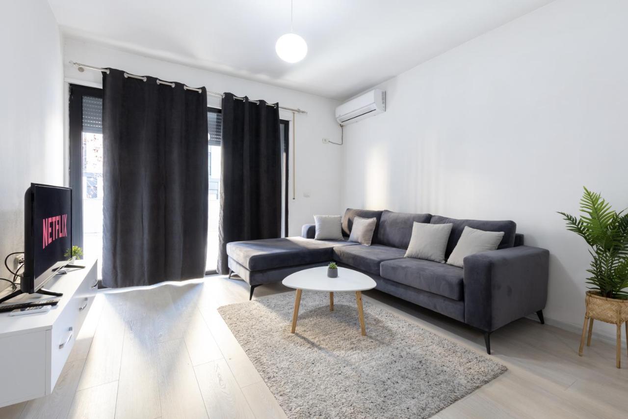 Top Bnb Tirana Bagian luar foto