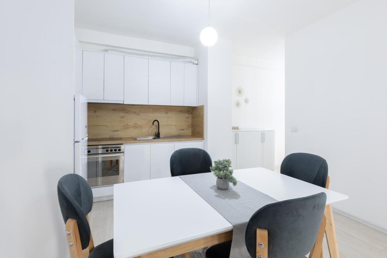 Top Bnb Tirana Bagian luar foto