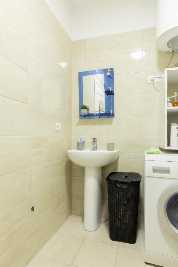 Top Bnb Tirana Bagian luar foto