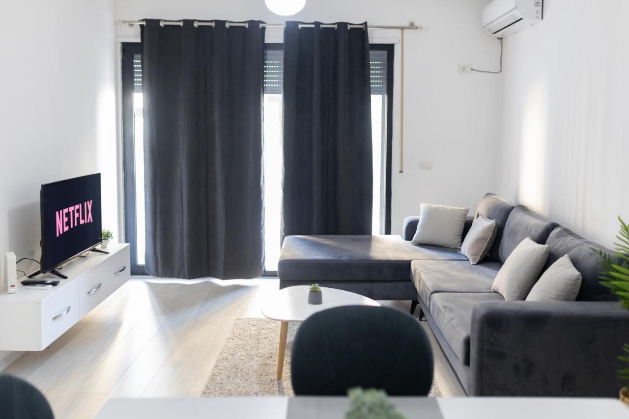Top Bnb Tirana Bagian luar foto
