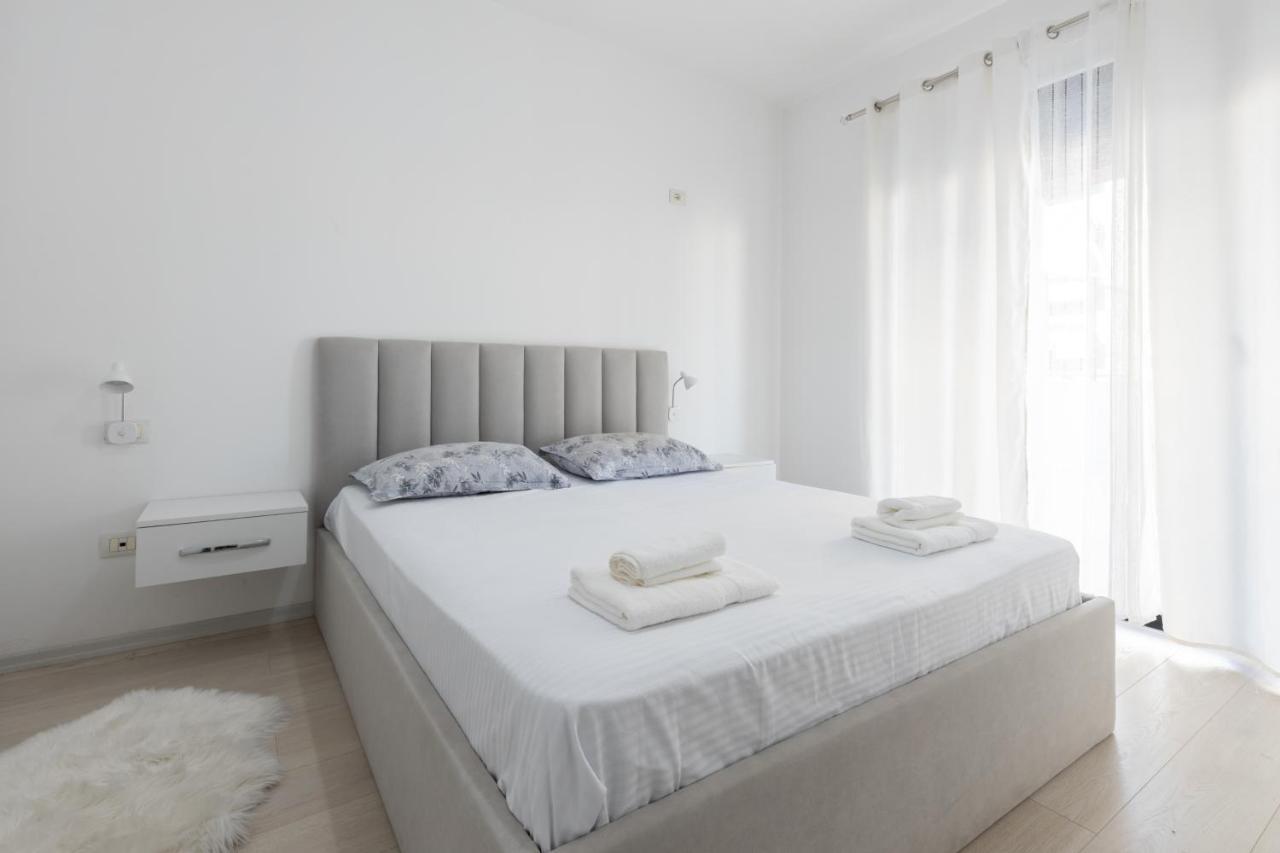 Top Bnb Tirana Bagian luar foto